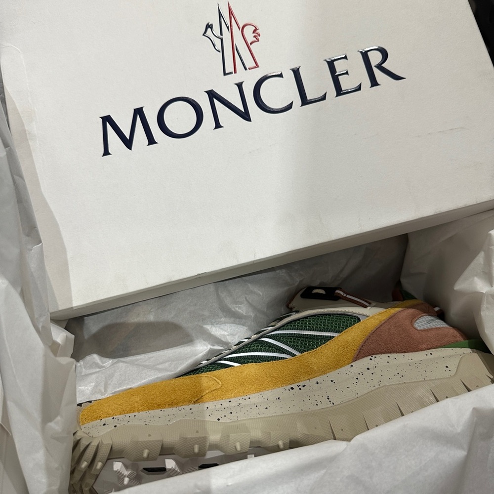 MONCLER TRAILGRIP LOW TOP GREEN Green and Yellow Sneakers Suede size 46 - Picture 3 of 3